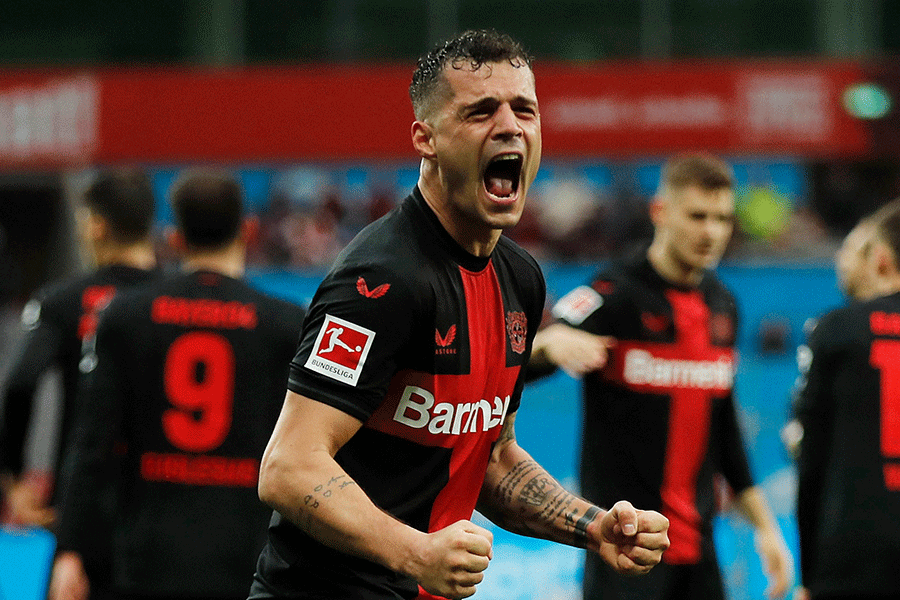 キャプテンのグラニト・ジャカ【写真：ロイター】