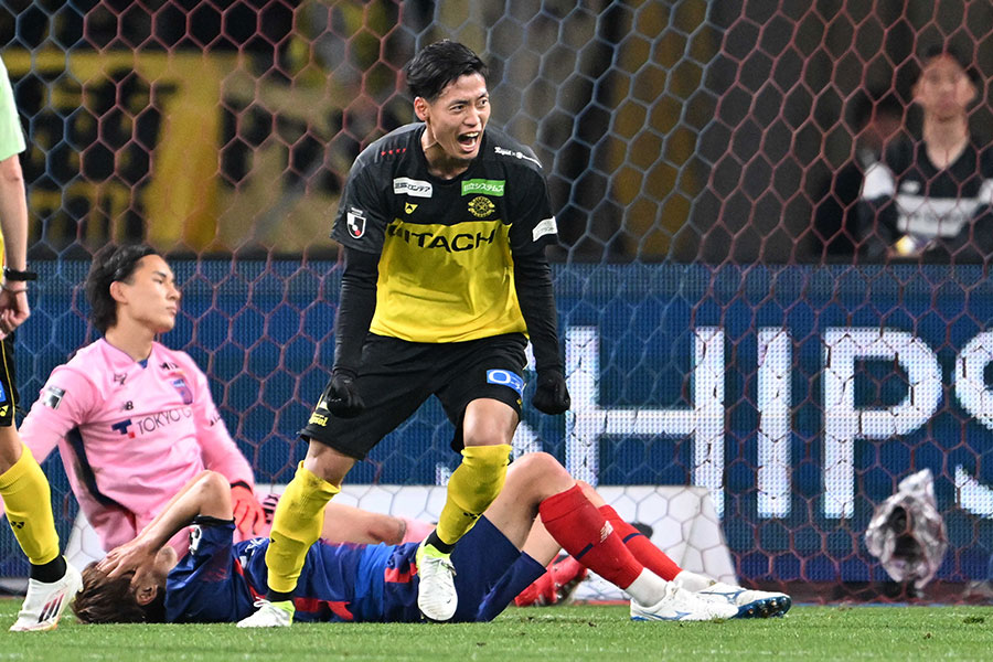 同点ゴールを決めた木下康介【写真:徳原隆元】
