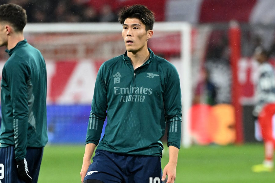 現在フリーの冨安健洋【写真：ロイター】