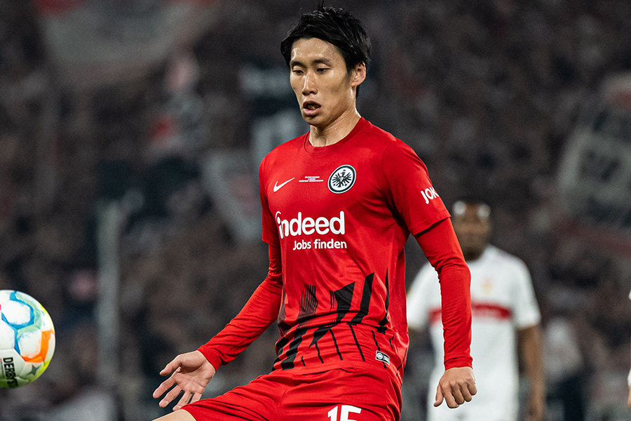 シュツットガルト戦でゴールを決めた鎌田大地【写真：Getty Images】