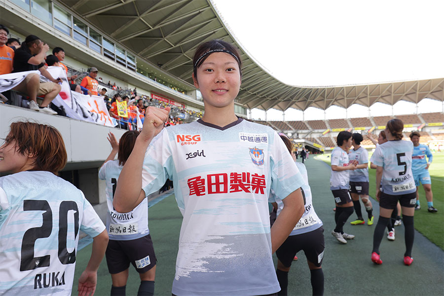 千葉L戦でゴールを決めた横山笑愛【写真：(C) WE LEAGUE】
