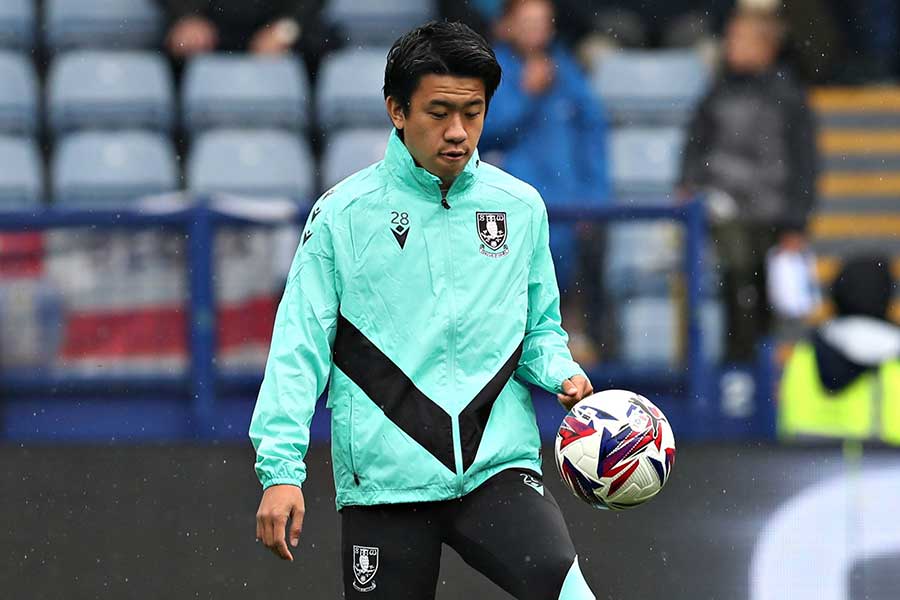 シェフィールド・ウェンズデイ退団が発表された初瀬亮【写真:IMAGO / News Images】