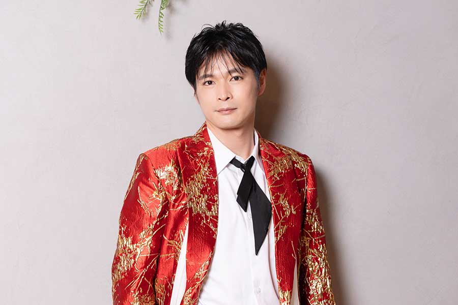 「SHOW-WA」のメンバーとして活躍する青山隼氏【写真:FOOTBALL ZONE編集部】