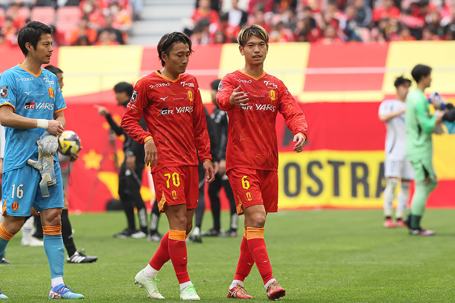 河面旺成（6番）を応援に訪れたいとこの人気アイドルが話題【写真：柳瀬心祐】