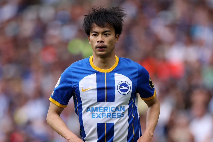 決定機を外した三笘薫【写真：Getty Images】