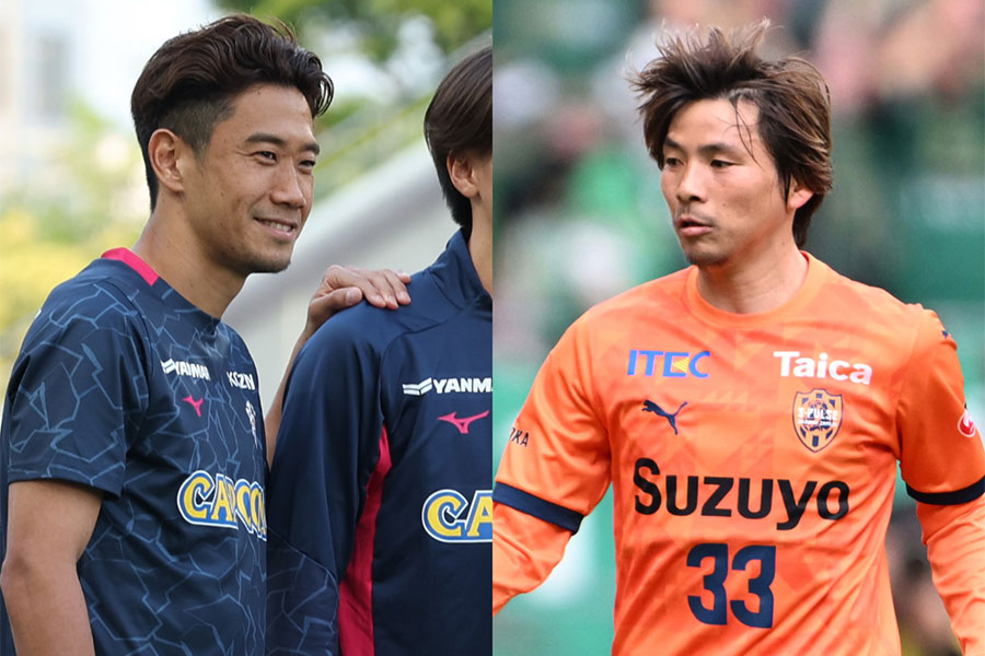 香川真司と乾貴士がピッチで初対決【写真：産経新聞社 & 徳原隆元】