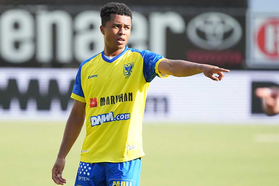 シント＝トロイデンの藤田譲瑠チマ【写真：Getty Images】