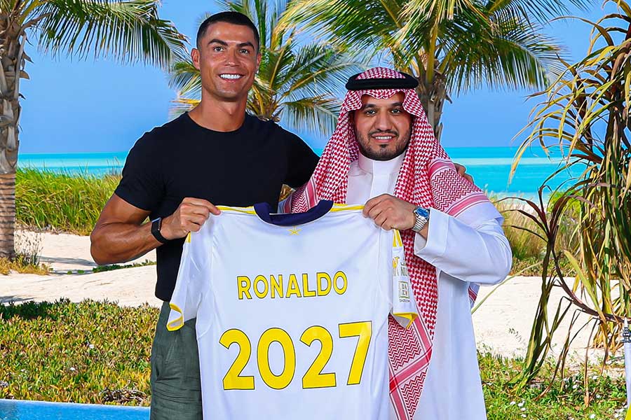 アル・ナスルと契約延長を結んだクリスティアーノ・ロナウド【写真：ロイター】