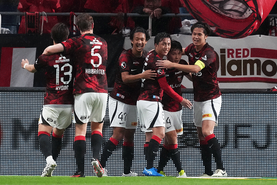 浦和がホームで3発快勝【写真：Getty Images】