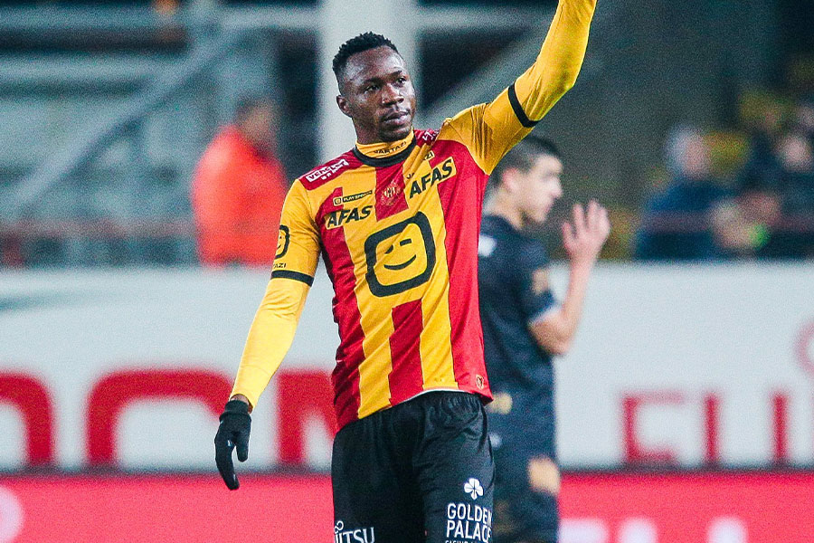 APR FCがウィリアム・トギとの契約を正式発表した(写真は KVメヘレン時代)【写真:Getty Images】