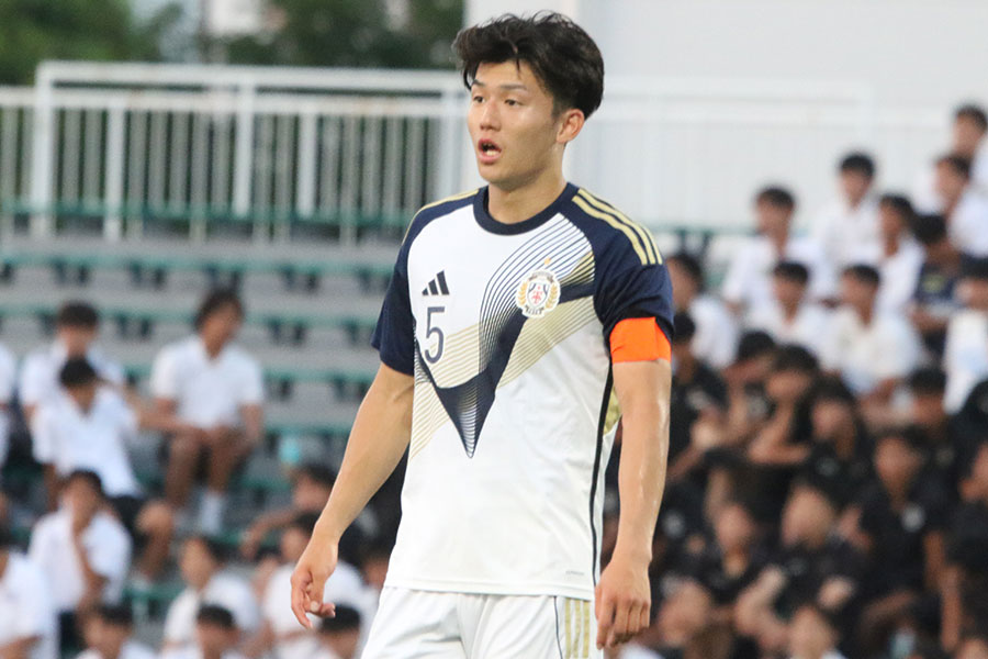 同点ゴールをアシストした主将・山之内佑成【写真:FOOTBALL ZONE編集部 】