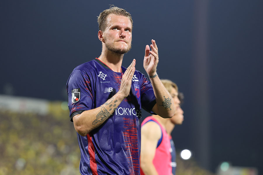 アレクサンダー・ショルツが体感した中東リーグとJリーグの違いとは?【写真:(C) FC TOKYO】