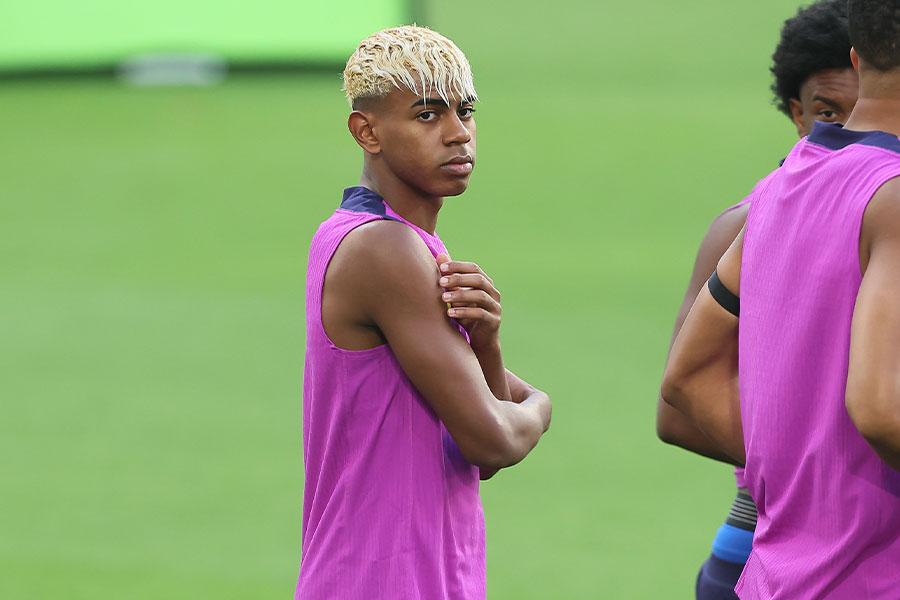 ラミン・ヤマルが10番お披露目へ【写真:柳瀬心祐】