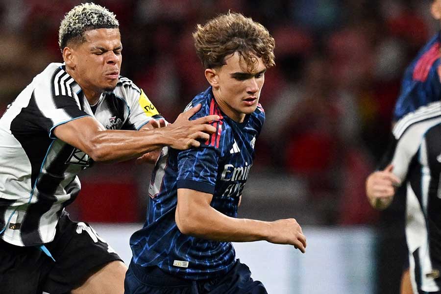 アーセナルのマックス・ダウマン【写真：ロイター】