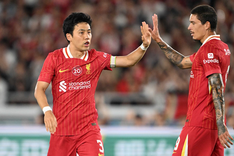 キャプテンマークを巻いた遠藤航【写真：徳原隆元】