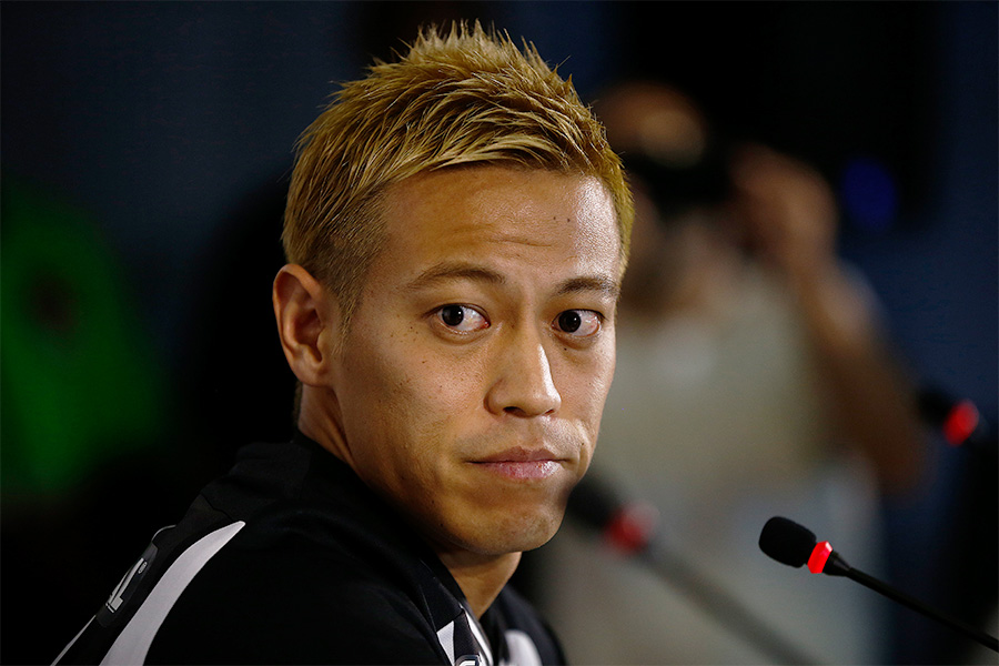 本田圭佑がサッカー界の移籍市場について提言【写真：Getty Images】
