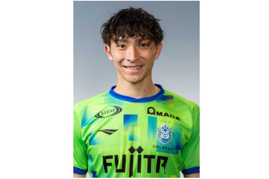 水戸への完全移籍が決まった根本凌(写真は湘南公式サイトからのスクリーンショット)