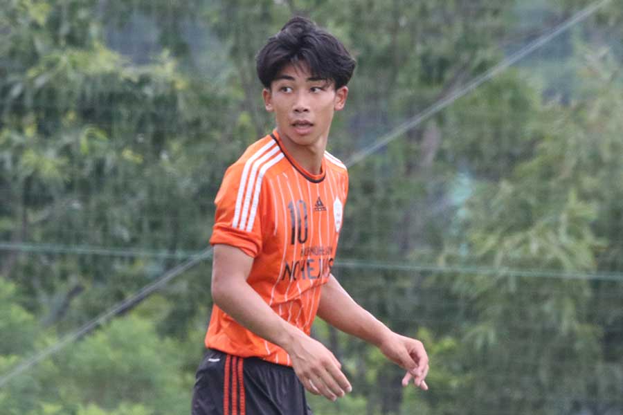 八戸学院野辺地西高の阿部莞太【写真：FOOTBALL ZONE編集部 】