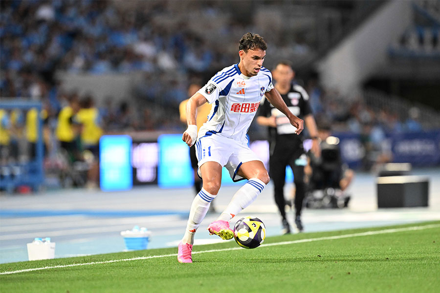 現在負傷離脱中のアルビレックス新潟所属のダニーロ・ゴメス【写真：徳原隆元】