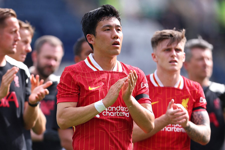 リバプールでプレーする遠藤航【写真：ロイター】