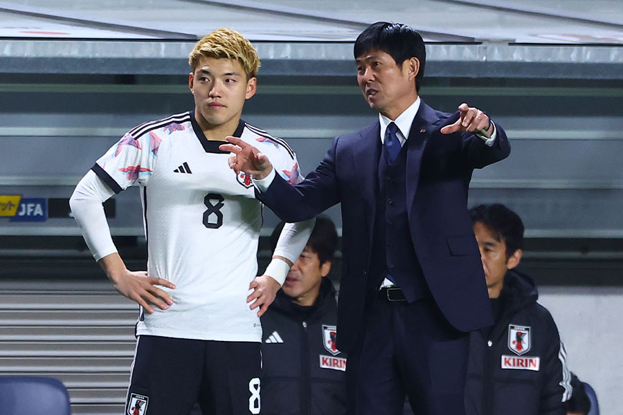 森保一監督が堂安律の移籍について言及【写真：松岡健三郎/アフロ】