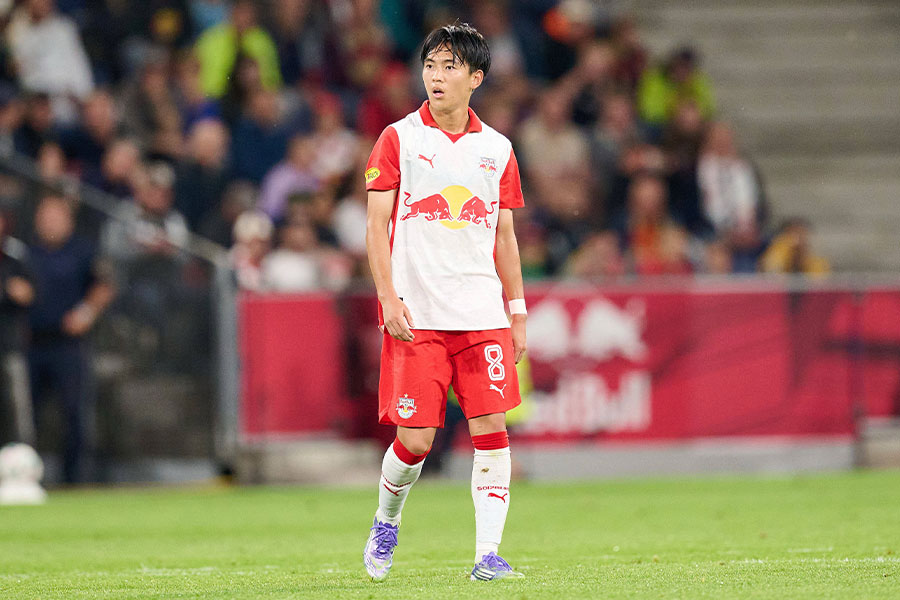 北野颯太が負傷交代となった【写真：アフロ】