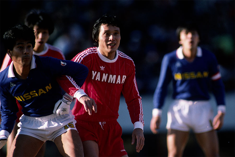 C大阪の前身・ヤンマーで活躍をした釜本邦茂さん【写真：水谷章人/アフロ】