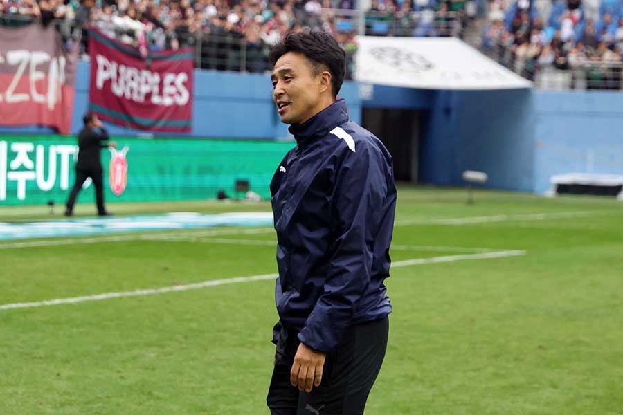 大田ハナシチズンで戦術コーチを務める吉田達磨氏【写真：本人提供】