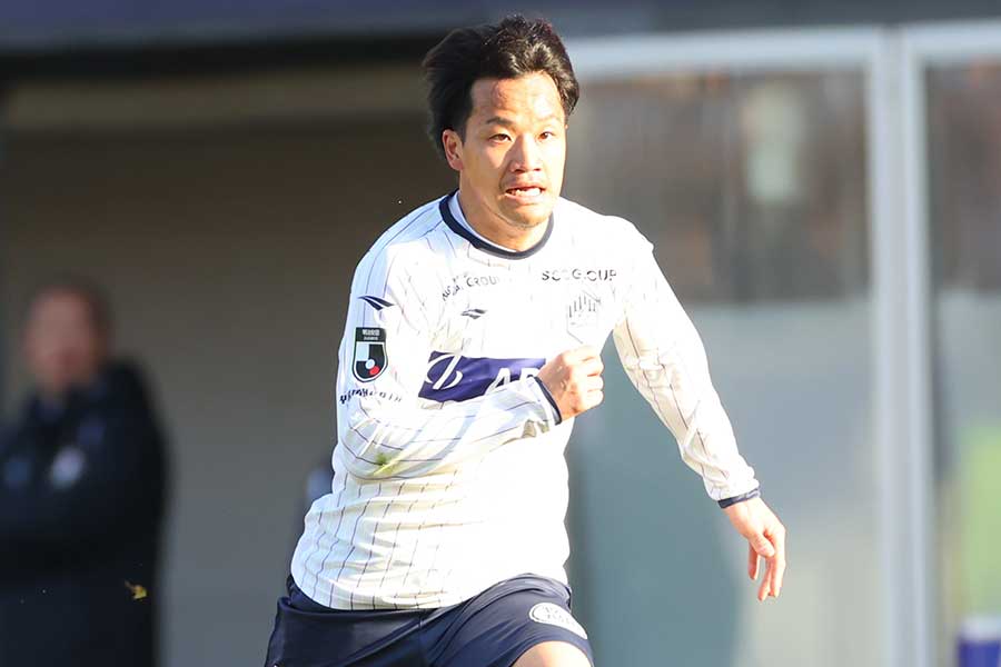 愛媛への完全移籍が決まった藤本佳希【写真:YUTAKA/アフロスポーツ】