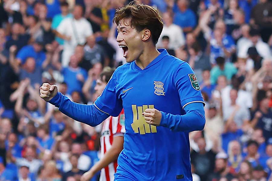 バーミンガムの古橋亨梧【写真：REX/アフロ】