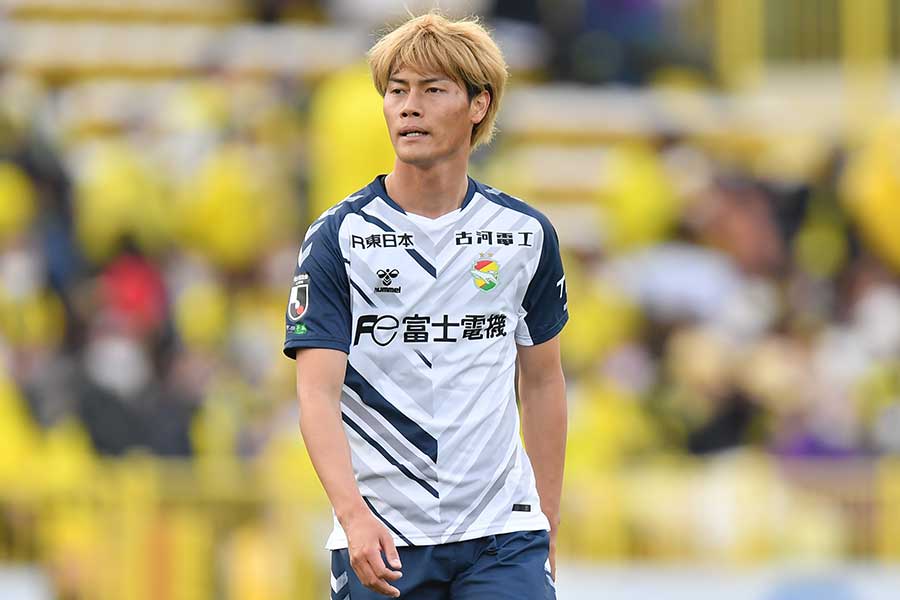 千葉から東京Vへ完全移籍した松田陸（写真は2023年撮影）【写真：アフロ】