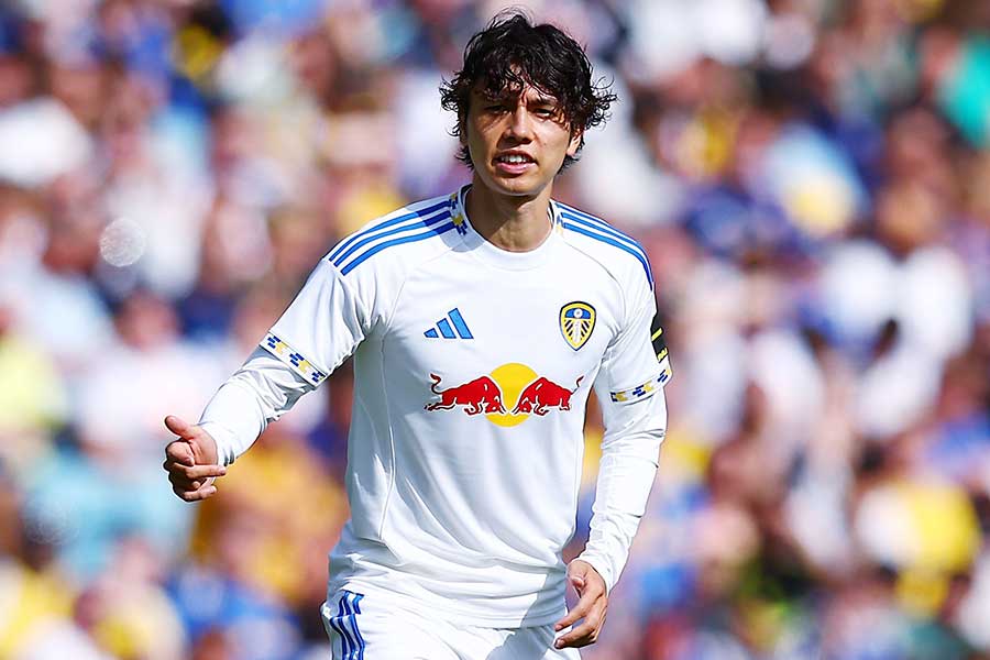 リーズの田中碧【写真：アフロ】