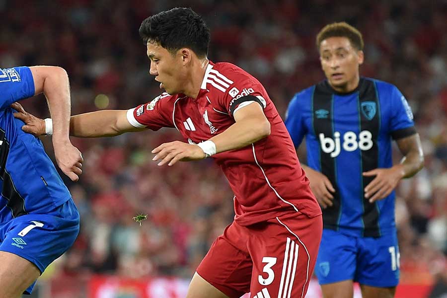 リバプールの遠藤航【写真：ロイター】