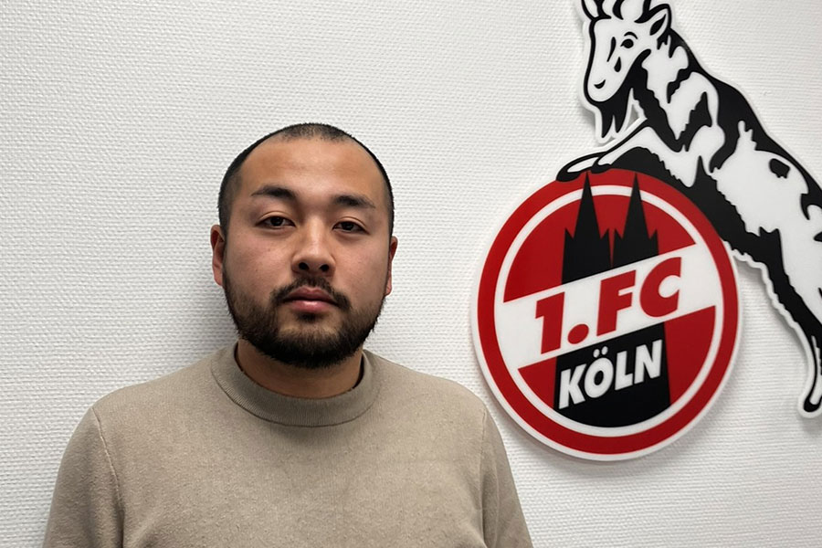 ケルンU17アシスタントコーチの平川聖剛【写真：中野吉之伴】