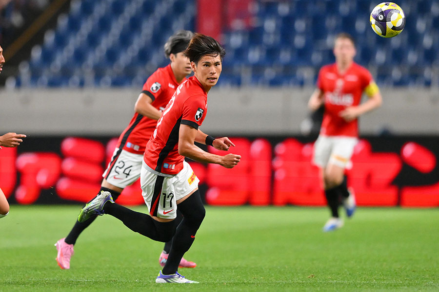 浦和レッズの小森飛絢【写真：アフロ】