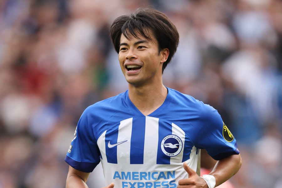 ブライトンでプレーする三笘薫【写真:Getty Images】