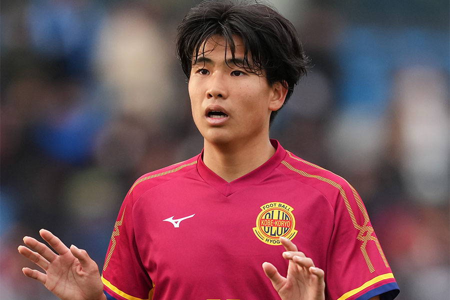 湘南でプレーする石橋瀬凪（写真は選手権出場時）【写真：アフロスポーツ】