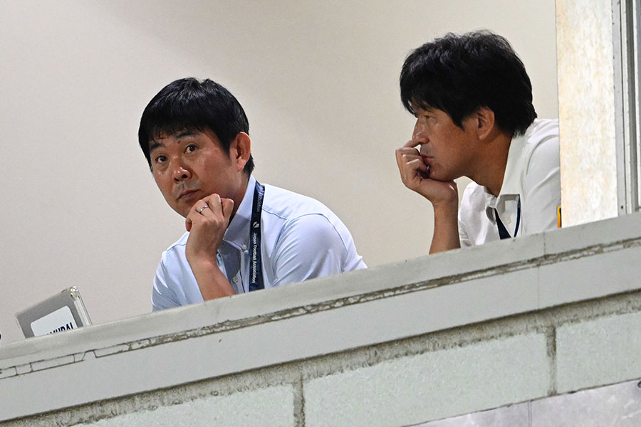 柏×浦和の一戦を現地視察した森保一監督【写真：徳原隆元】