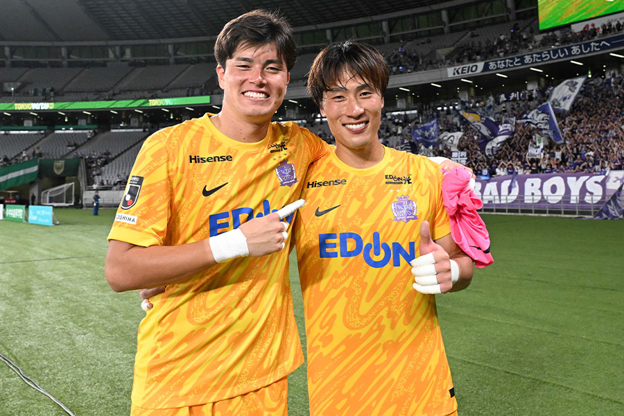 超絶セーブを見せてクリーンシートで終えた大迫敬介【写真：徳原隆元】