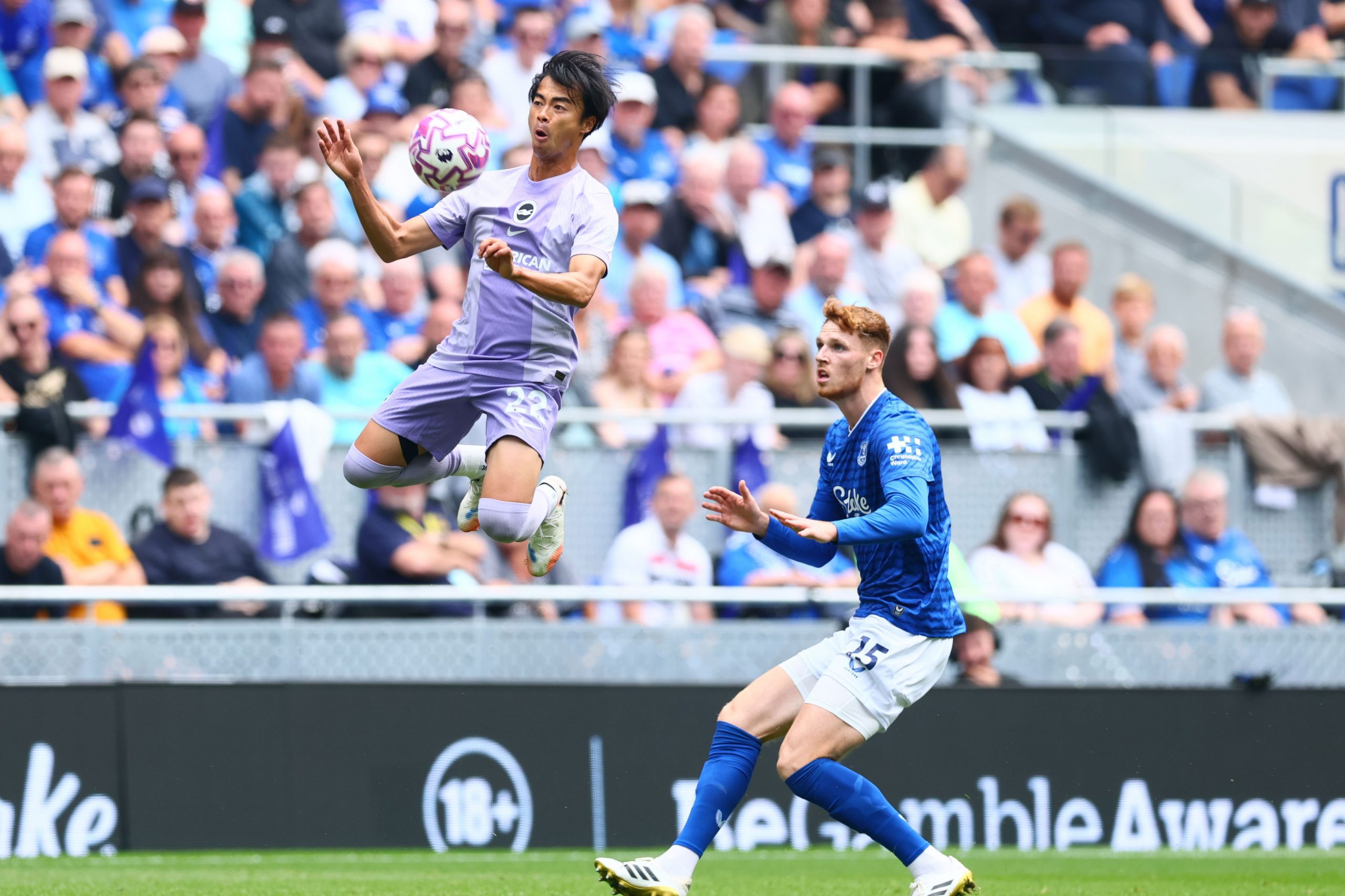 三笘薫　ブライトン 24/25 ホーム　リーグ仕様 三笘薫 直筆サイン入りブライトン24/25ホームユニフォーム | THE