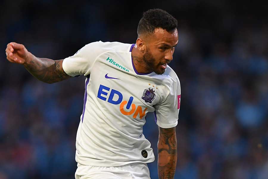 東葛に加入したレアンドロ・ペレイラ（写真は広島在籍時）【写真：産経新聞社】