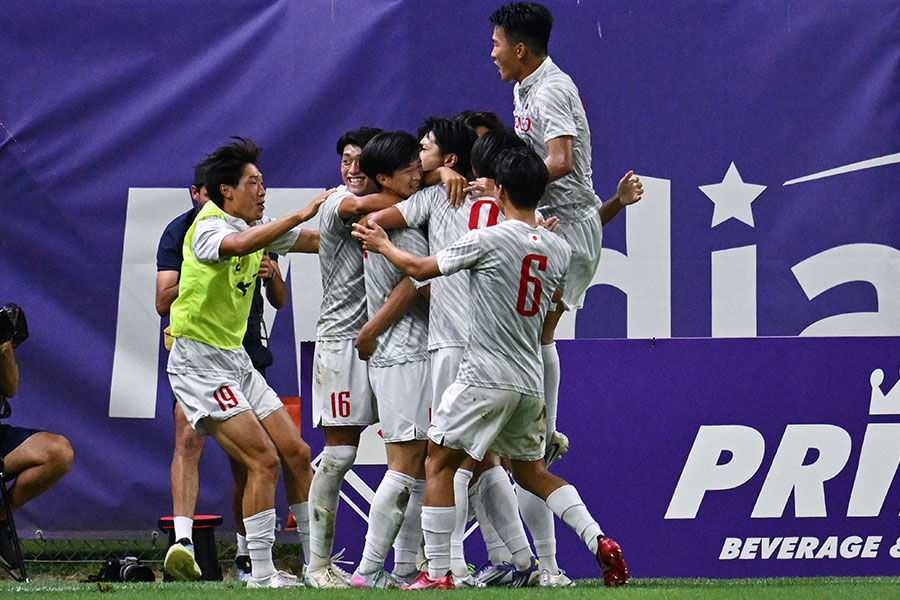 日本大学選抜がフィオレンティーナに勝利【写真：PA Images/アフロ】