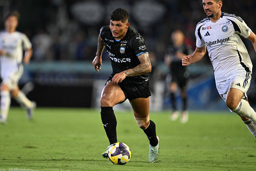 川崎フロンターレのエリソン【写真:徳原隆元】