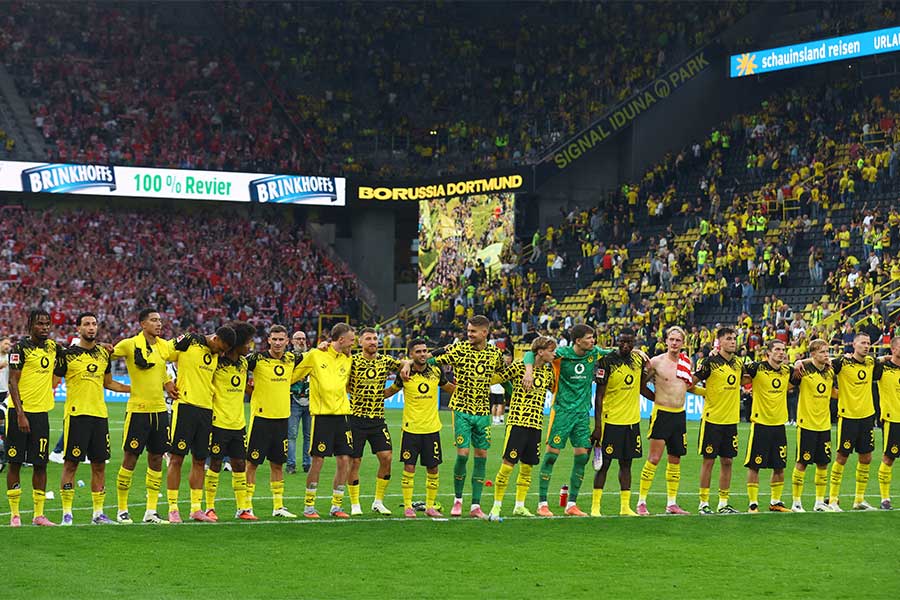 ドルトムント本拠地のコレオが話題【写真:ロイター】