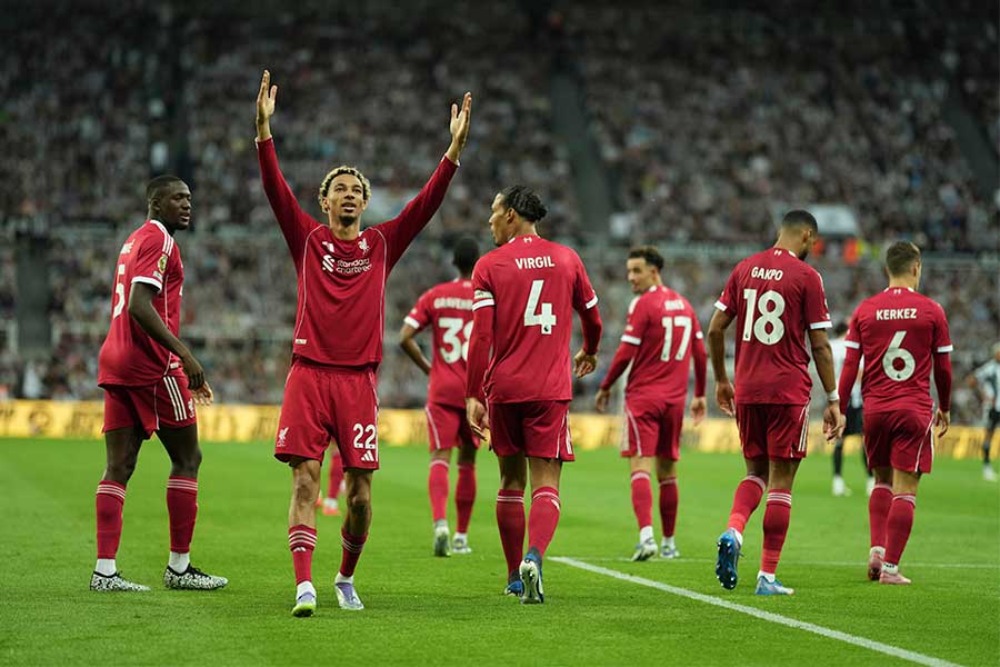 英史上最高額の補強を行ったリバプール【写真：ロイター】