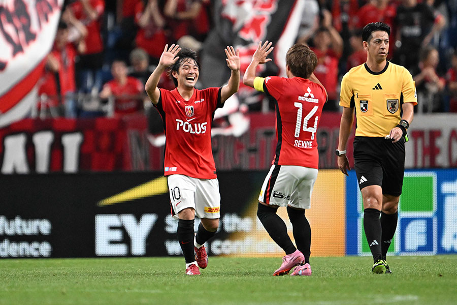 先制ゴールを決めた浦和・中島翔哉【写真：徳原隆元】