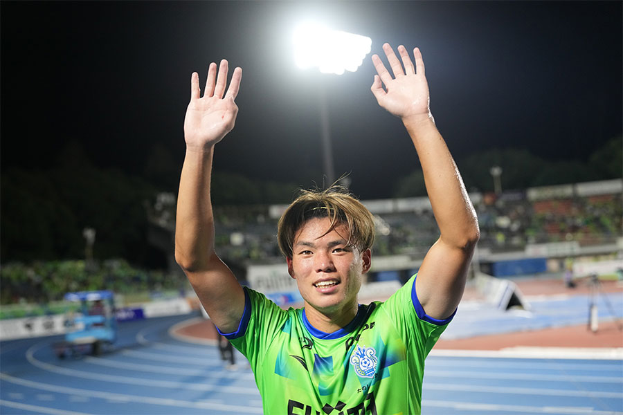 広島戦で決勝ゴールを決めた二田理央【写真：Getty Images】