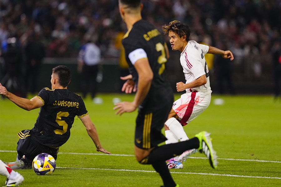 日本代表がメキシコ戦で0-0ドロー【写真：荒川祐史】