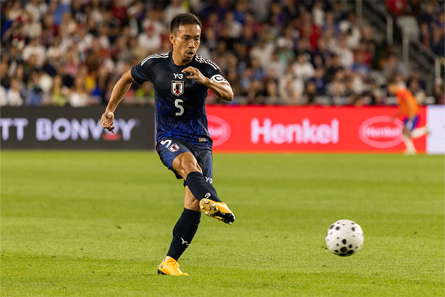 太田宏介氏が4バックへの変更に言及【写真:アフロ】