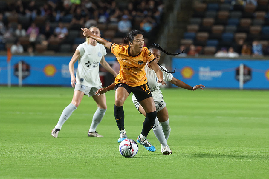 2017年から女子サッカー大国アメリカでプレーした永里さん【写真：USA TODAY Sports/ロイター/アフロ】